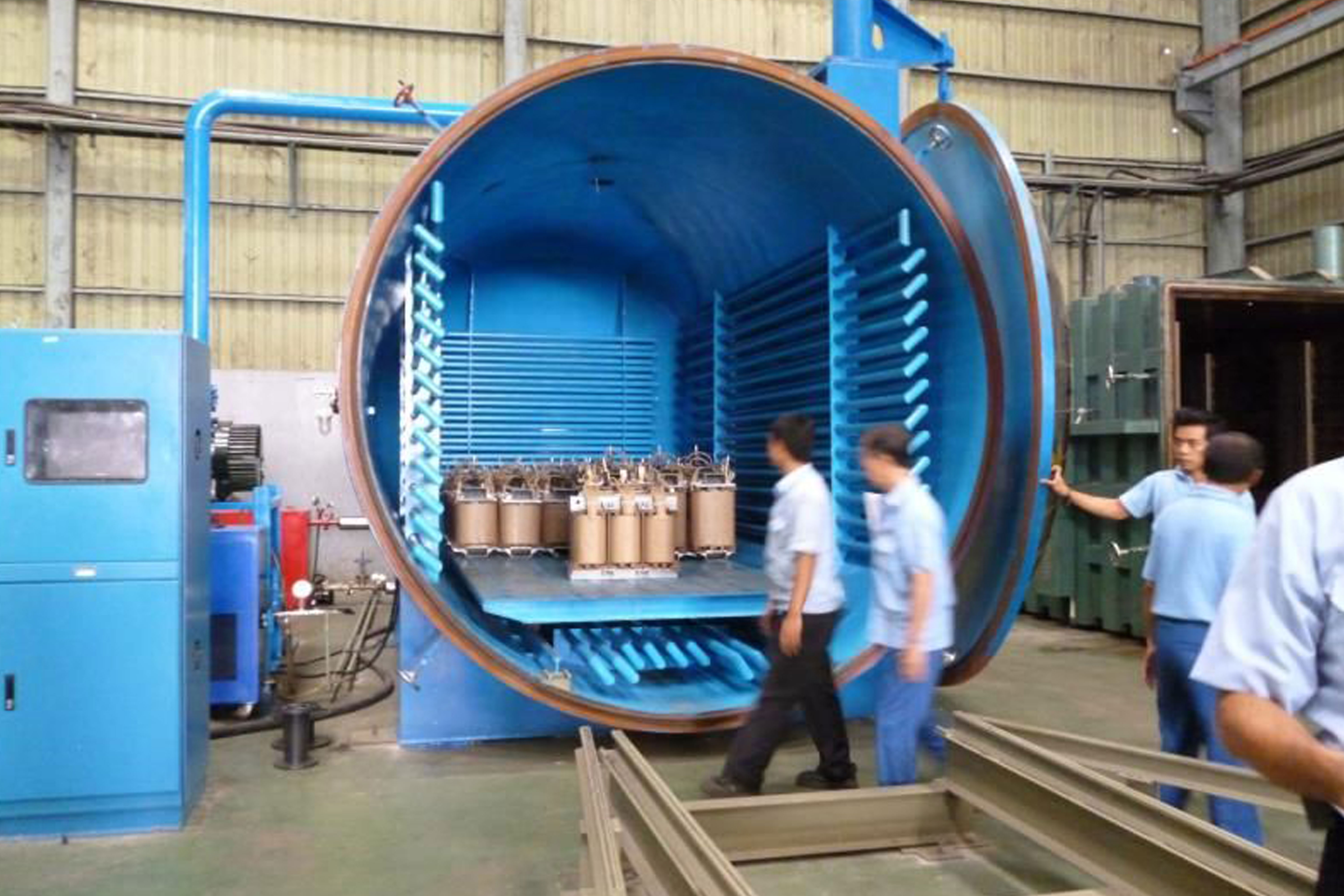 Pouring Tank