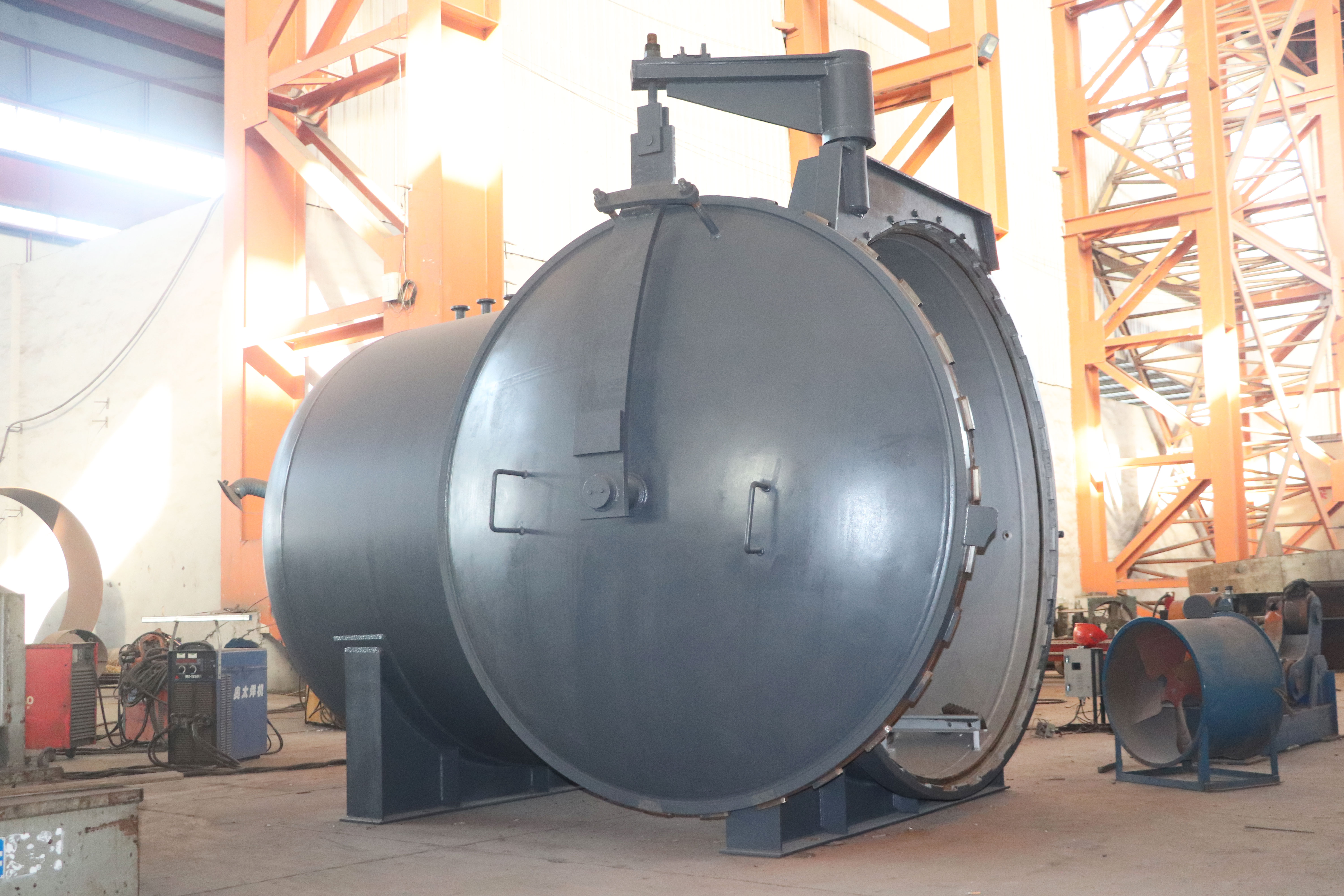 Pouring Tank